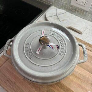 Staub 4 QT Round Cocotte in White Truffle, slight visual imperfections exterior